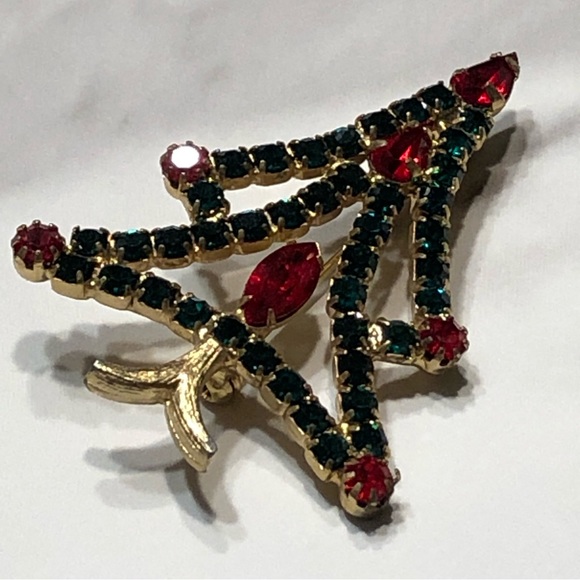 Gold tone Christmas tree brooch with red & green prong set rhinestones - Picture 2 of 8